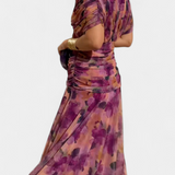 Florendra | Vestido Longo com Padrão Floral e Decote em V